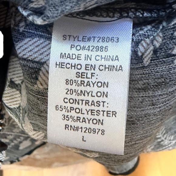 Entro Jeanette Black Botanical Print Top V Neck Bubble Sleeve Boho Peasant LG - Picture 5 of 5